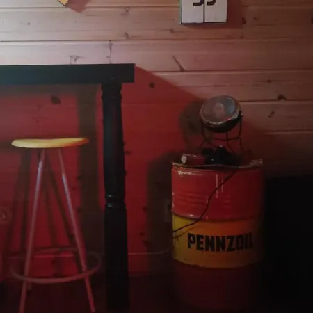 Pit Stop Gas Station Apartament *