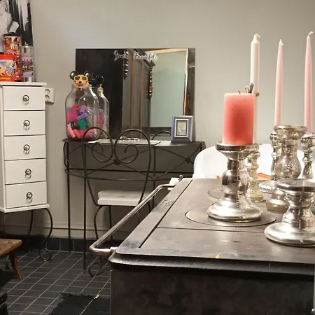 Pit Stop Gas Station Apartament *