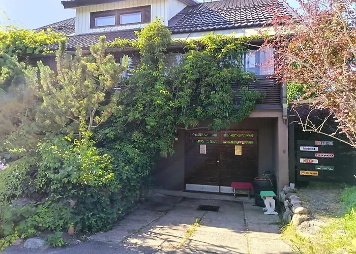 Pit Stop Gas Station *